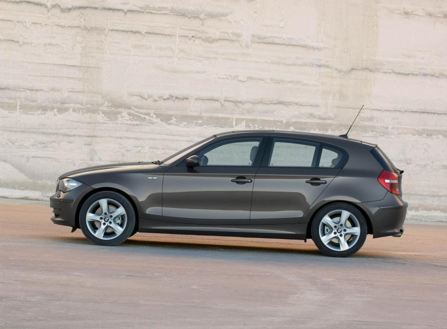  BMW 1-Series 5-Door 2005 года  (фото 21 из 187)